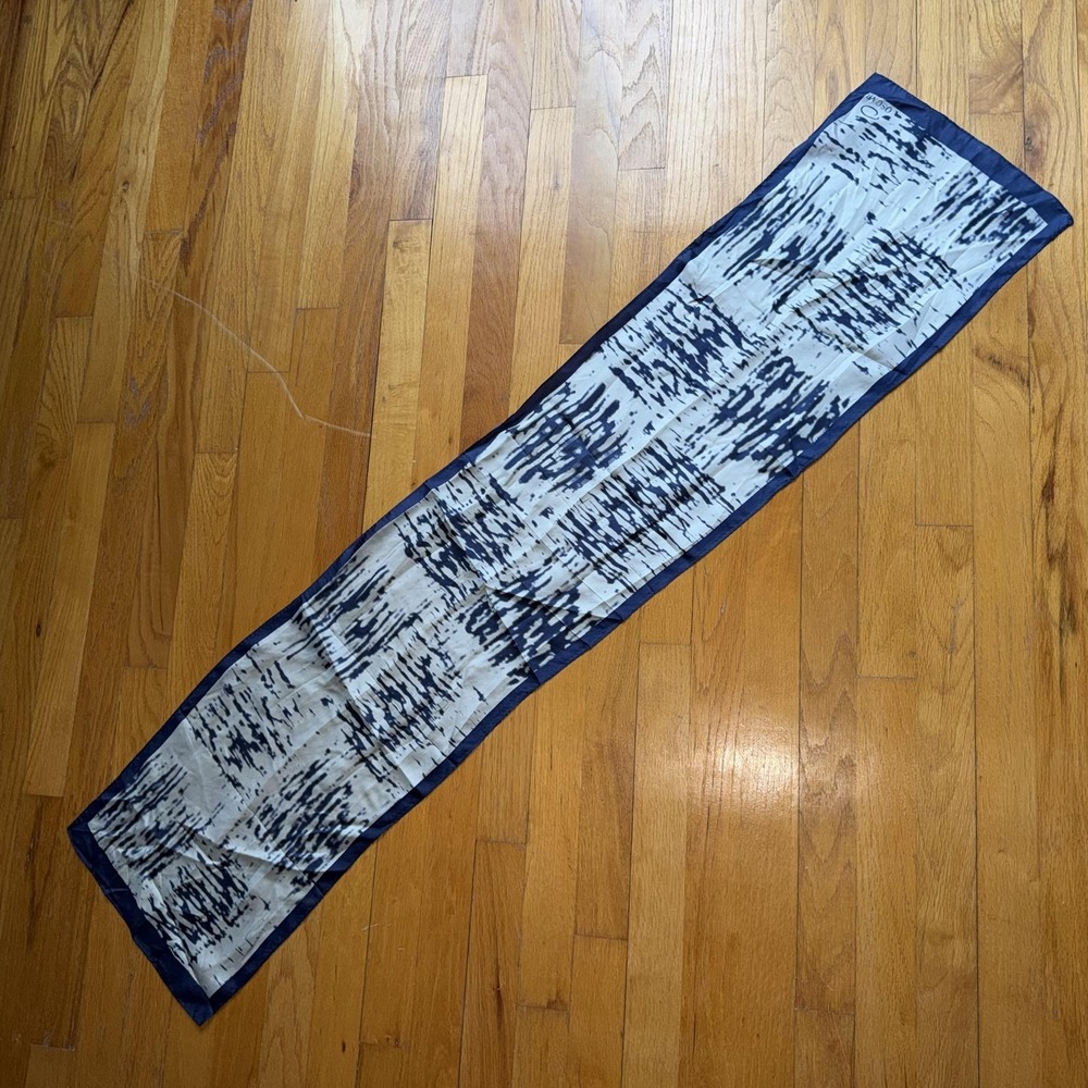 Oscar De La Renta Scarf Navy Blue 100% Silk Rectangle Oblong Geometric Print